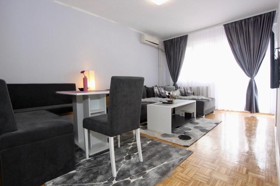 Cezar Apartment Belgrad Exteriör bild