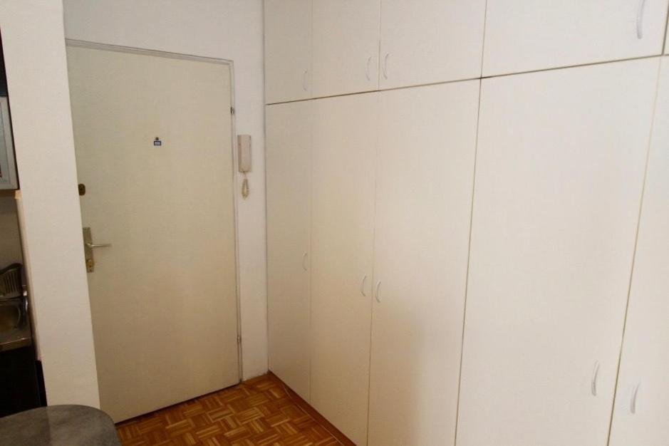 Cezar Apartment Belgrad Exteriör bild
